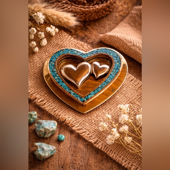 Accessories - Western Heart Belt Buckle Turquoise Inlay 2.25” 🤎 Fits 1.25” Slim Belt